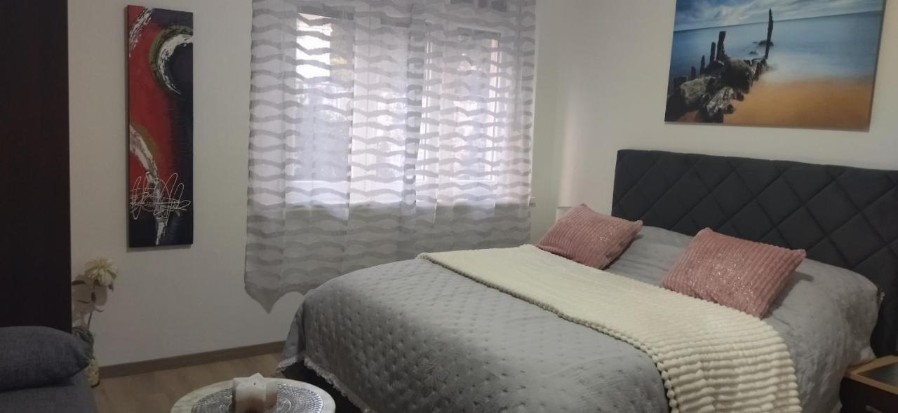 Martea Apartment *